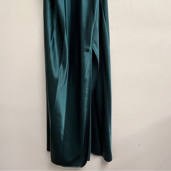 Victoria’s Secret Emerald green gown satin lace nwot L - Picture 3 of 10